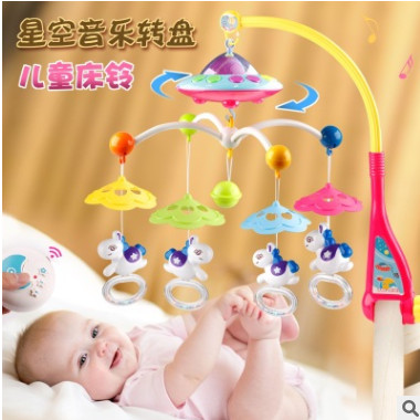 跨境亚马逊爆款婴儿床铃 0-1岁摇铃遥控音乐投影安抚婴幼儿玩具