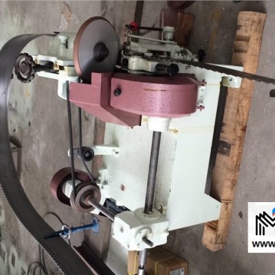 带锯条专用锉齿机 MR1118自动磨锯机 木工机械立式带锯机厂家
